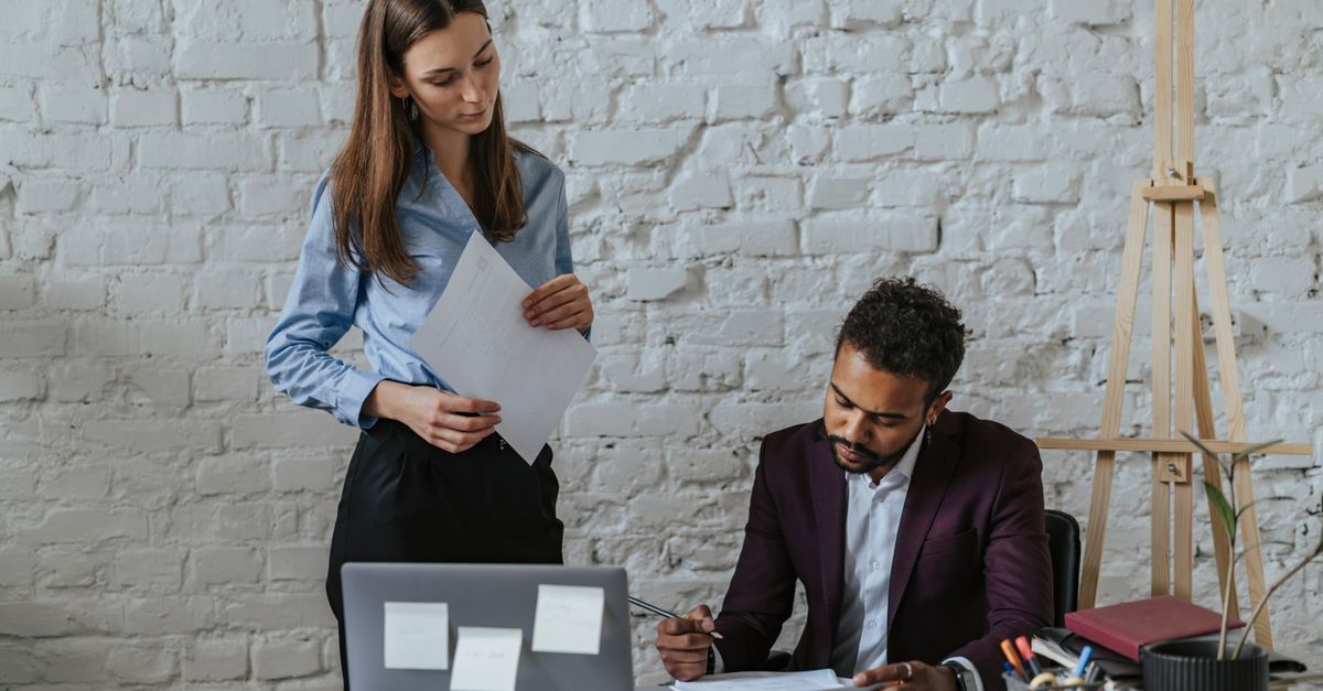 Dịch CO CQ máy móc có cần công chứng không?